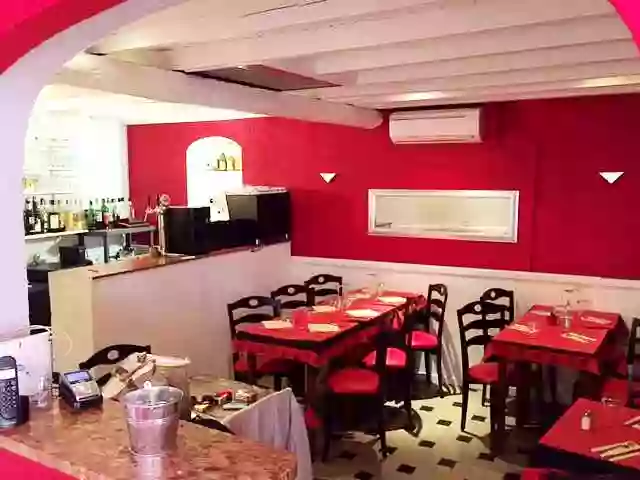 Le restaurant - L'Hostellerie des Arênes - Arles - Restaurants in arles
